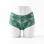 شورت قصير من الدانتيل المزخرف بحواف مقوسة وغطاء زمردي